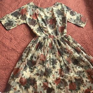 Authentic Vintage 1950’s Floral Swing Dress S/M 26” Waist